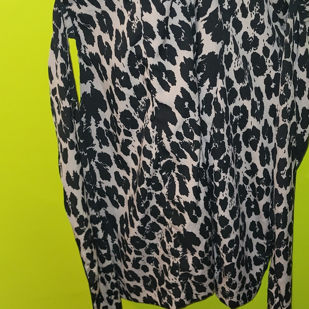 Dress - Picture 4 of 5